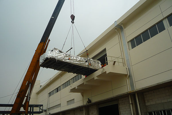 如何解決這些無(wú)錫大型設(shè)備高空吊裝中易出現(xiàn)的問題？